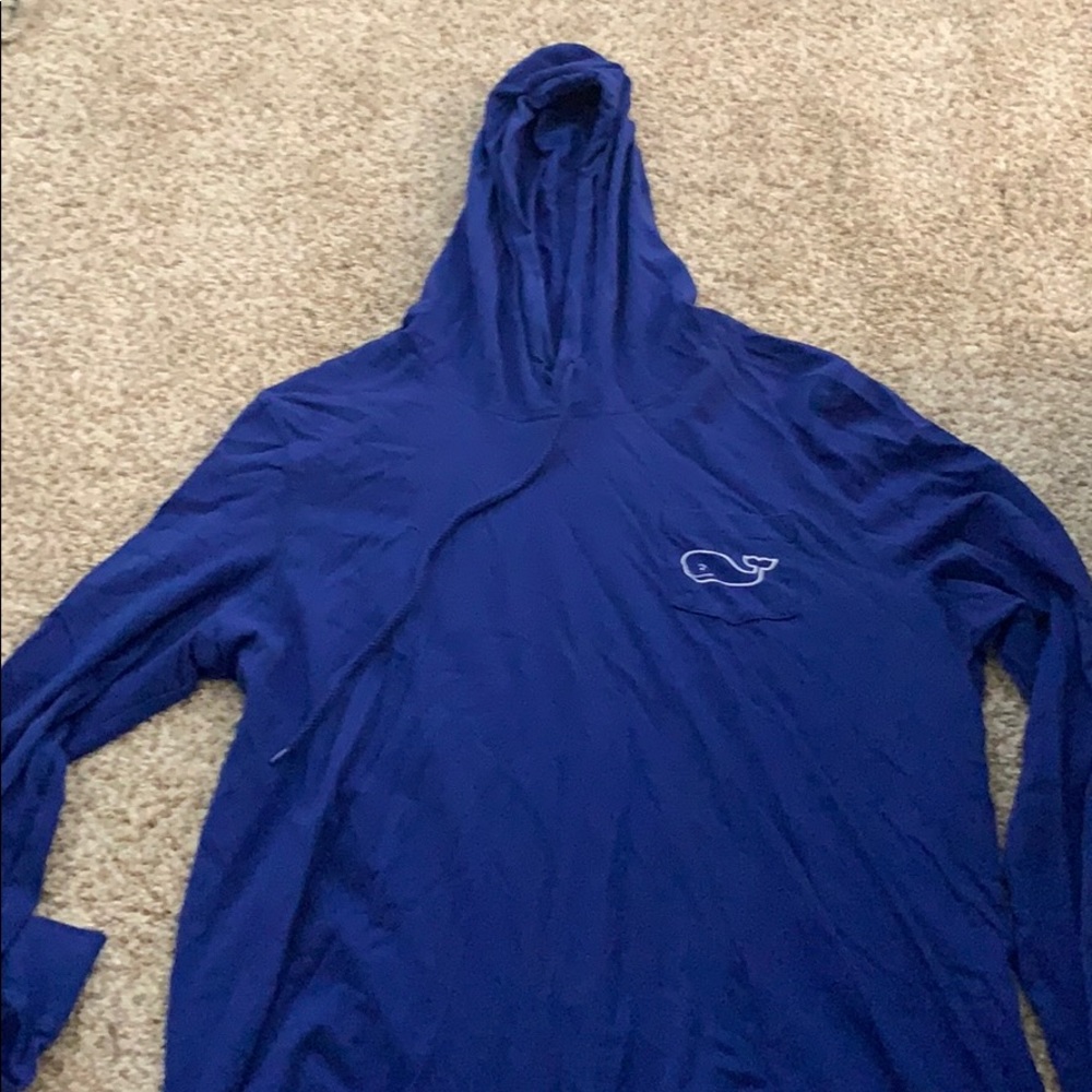 Blue vineyard vines top with hood